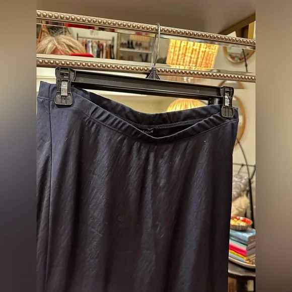 Classic Navy Satin Slip Skirt - Women - Picture 9 of 16